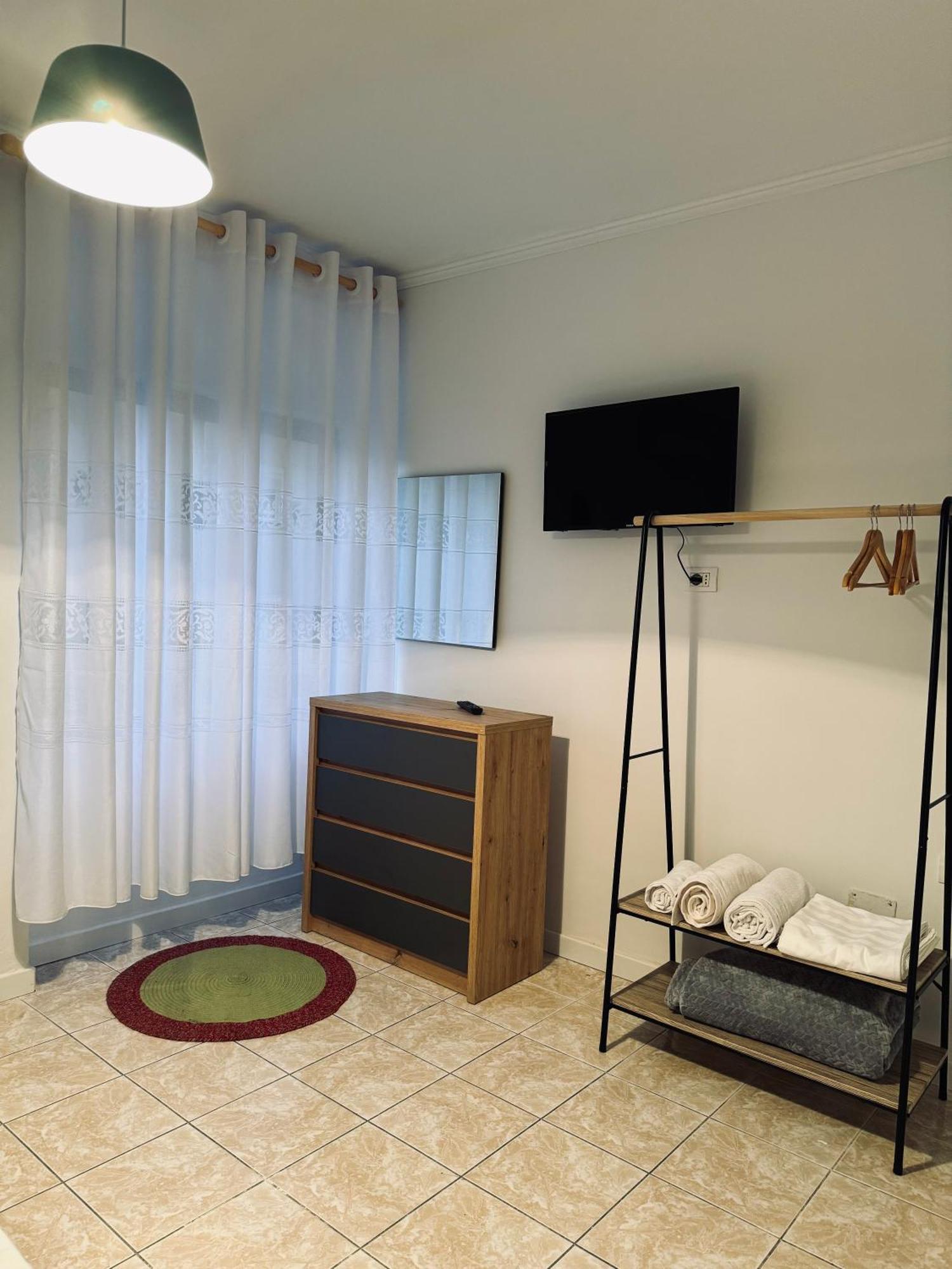 Hi5 Rooms 地拉那 外观 照片