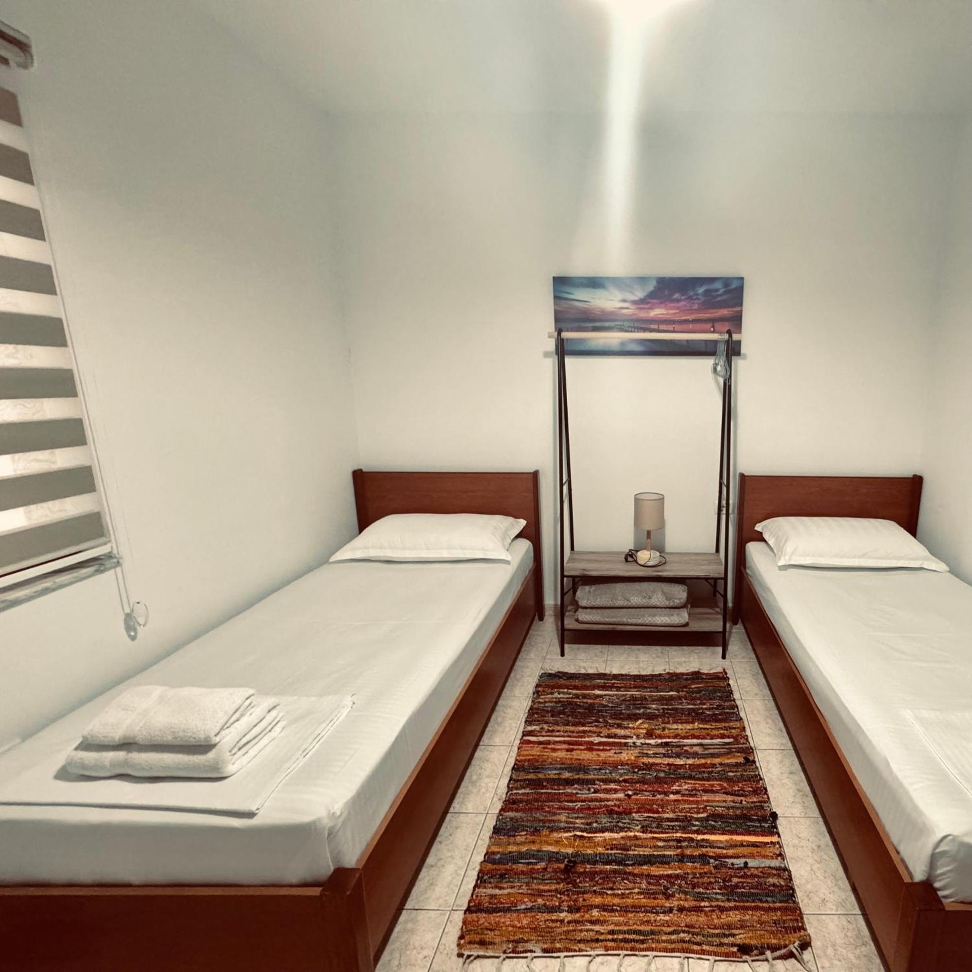 Hi5 Rooms 地拉那 外观 照片
