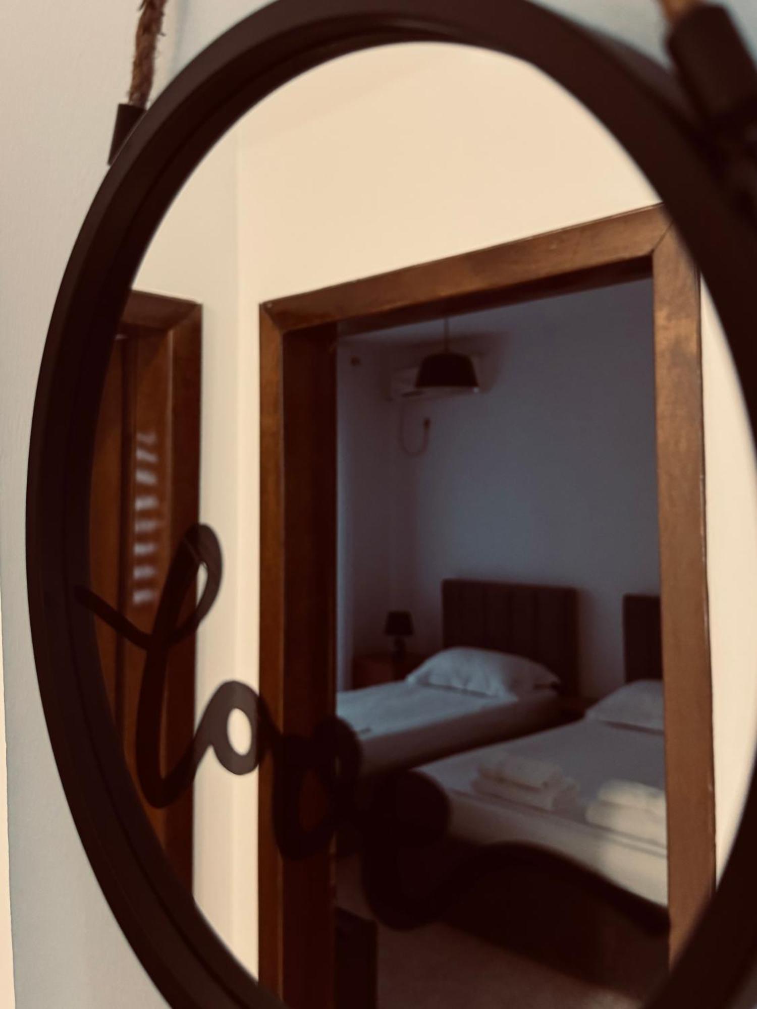 Hi5 Rooms 地拉那 外观 照片