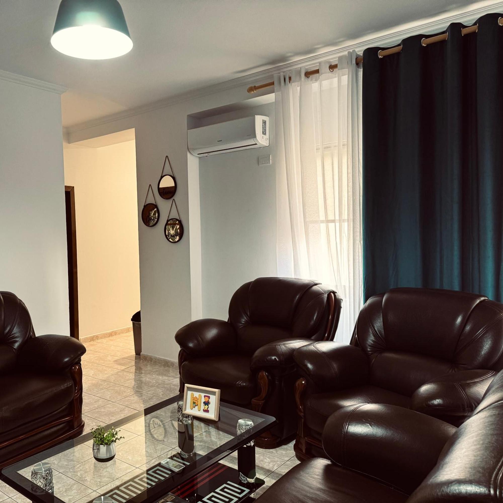 Hi5 Rooms 地拉那 外观 照片